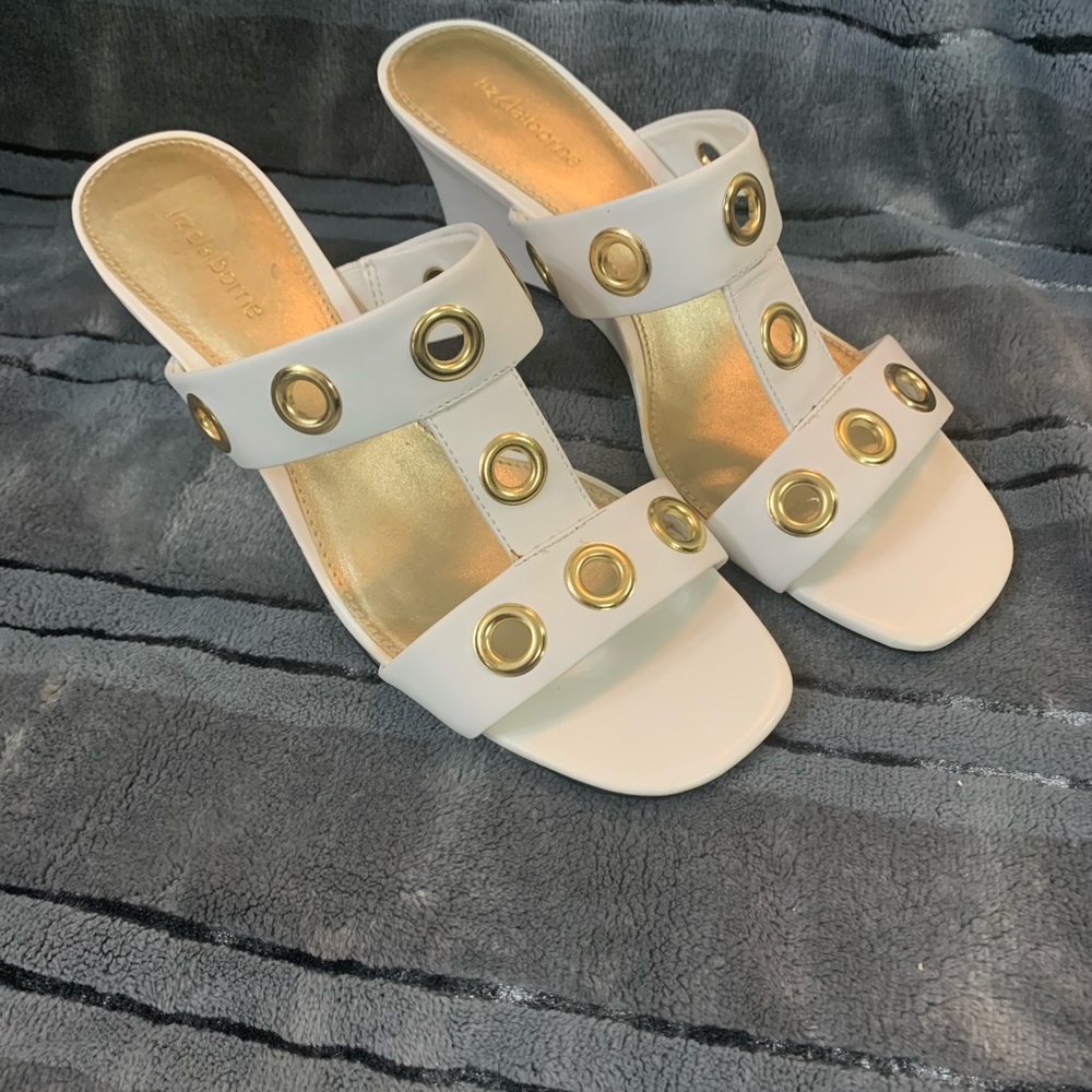 Liz Claiborne white wedge shoes